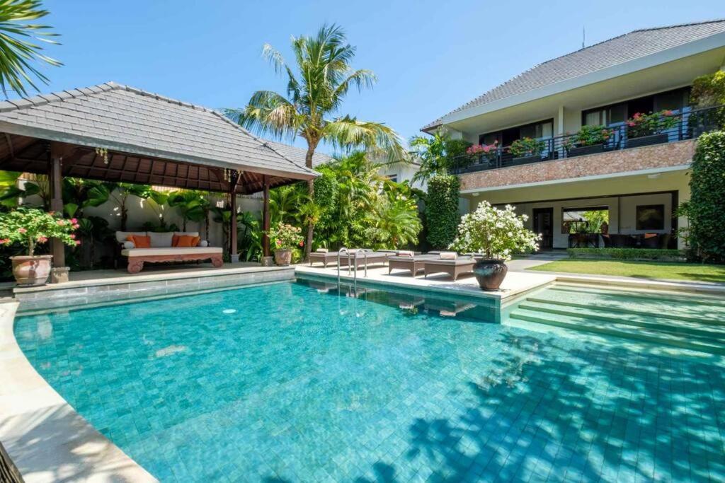 Kejora Beachfront Estate Sanur -Stunning Villa Eleven Εξωτερικό φωτογραφία